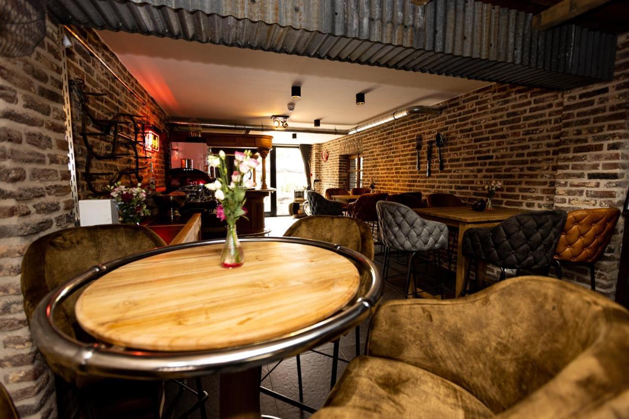 Vet - Bed & Breakfast Beek  Bagian luar foto