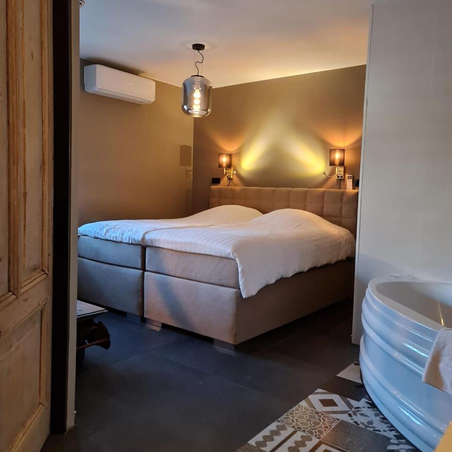 Vet - Bed & Breakfast Beek  Bagian luar foto